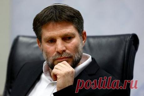 Израильский министр получил письмо со свастикой в день памяти жертв Холокоста. Министр финансов Израиля Бецалель Смотрич в день памяти жертв Холокоста получил письмо с угрозами, которое было помечено свастикой. Об этом сообщил израильский информационный портал Arutz Sheva. Письмо было направлено в офис министра. Служба государственной безопасности начала расследование по этому инциденту.