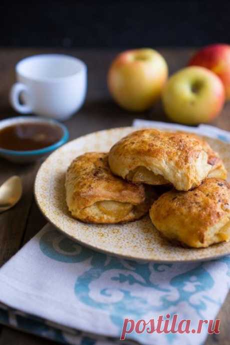 Яблочные слойки: приятное мягкое тесто и сочная фруктовая прослойка! | PASTRY CHEF | Яндекс Дзен