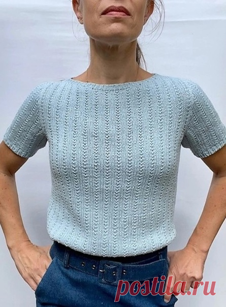 Пост на стене Футболка Butterfly Футболка BUTTERFLY KNIT TEE с плечом-погоном вяжется без швов, сверху вниз, ломаной резинкой 3 х 1, росток формируется немецкими укороченными рядами.  Размеры: XS (S) M (L) XL (XXL) XXXL.  Для окружности бюста: 84-92 (88-96) 92-100 (100-108) 108-116 (116-124) 120-128 см.  Финальная окружность футболки по линии груди: 84 (88) 92 (100) 108 (116) 120 см.  Длина футболки: 55 (57) 59 (60) 62 (64) 64 см (по...