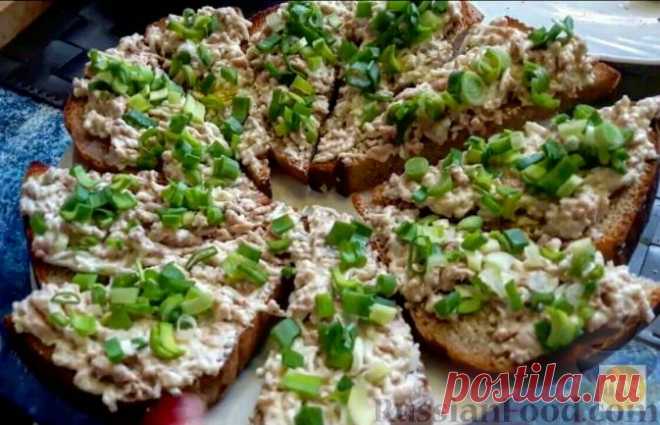 Рецепт: Бутерброды с печенью трески на RussianFood.com