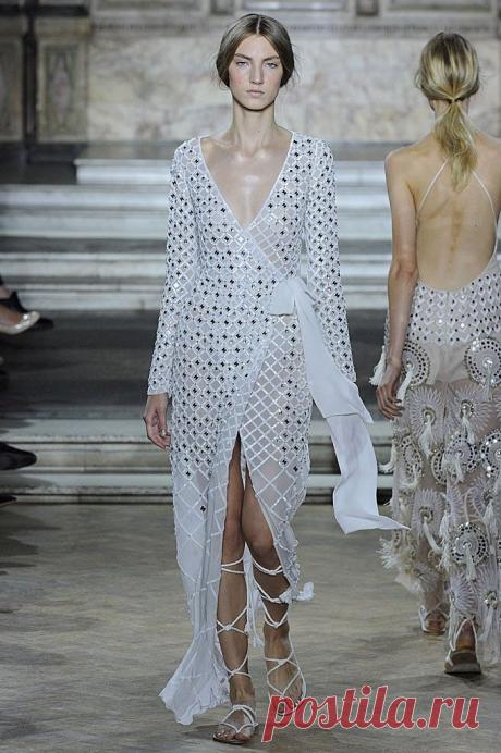 Роскошное бохо от Temperley London: 38 нежных и ярких нарядов сезона весна-лето 2016