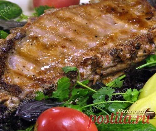 Свиные ребрышки, маринованные в чайной заварке