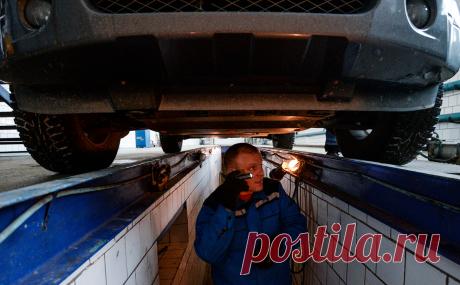 МВД предложило упростить техосмотр. Ведомство предлагает отказаться от проверки стеклоомывателей, уровня шума, замера загрязняющих веществ, наличия огнетушителя, аптечки и знака аварийной остановки. В МВД считают, что это сократит время ТО и расходы операторов