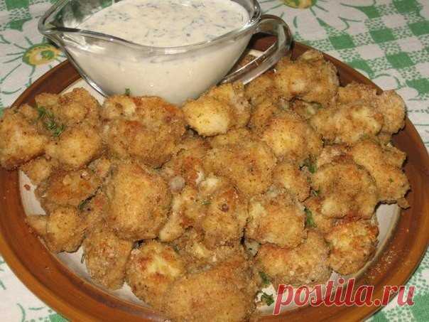 Цветная капуста в панировке с чесночным соусом - пальчики оближешь!! 





Даже те, кто не очень уважает цветную капусту, признают, что в этом блюде она превосходна.Ингредиенты:
- 1 кочан цветной капусты- соль- 0,5 стакана муки- 3 яйца- 150 гр сухарей, молотых или пани…