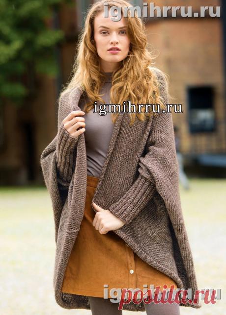 Просторный коричневый жакет с высокими планками рукавов. Вязание спицами
