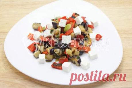 Закуска из баклажан с перцем и сыром - Салаты. Овощные салаты