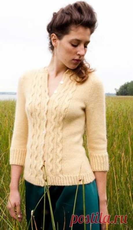 Жакет из ангоры спицами "Oscillate" Перевод описания с английского от дизайнера Amy Herzog - жакет из ангоры спицами "Oscillate". Это очень красивая модель связана лицевой гладью с красивым узором в виде жгутов по краям полочек и по центру спинки