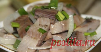 Обалденно вкусная маринованная селедка с луком