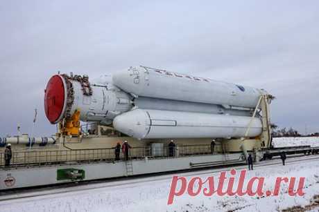 На космодроме Восточный начали сборку головной части «Ангары». На космодроме Восточный штатно отработало технологическое оборудование стартового комплекса «Ангара». Об этом в Telegram сообщила госкорпорация «Роскосмос». «Головной обтекатель готов к накатке на связку разгонного блока с полезной нагрузкой», — добавили в госкорпорации.