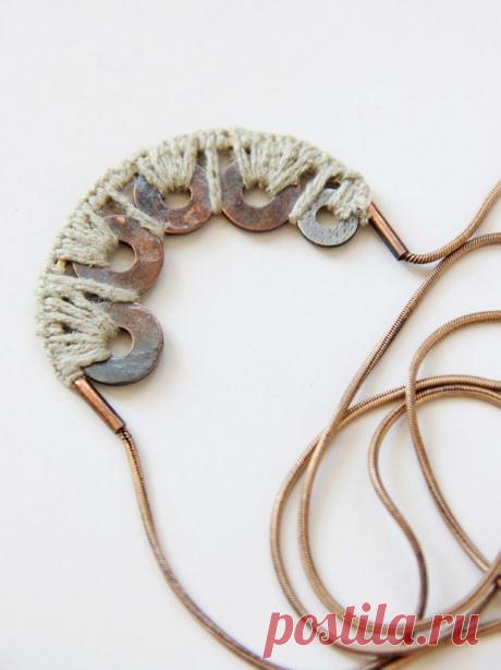 Колье из нитей и плоских шайб / Украшения и бижутерия / Модный сайт о стильной переделке одежды и интерьера