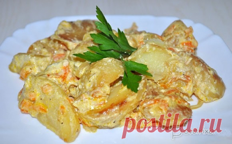 Картошка, запеченная в сливках - отличный гарнир к мясу или рыбе! Обычная картошка в этом блюде заиграет по-царски!