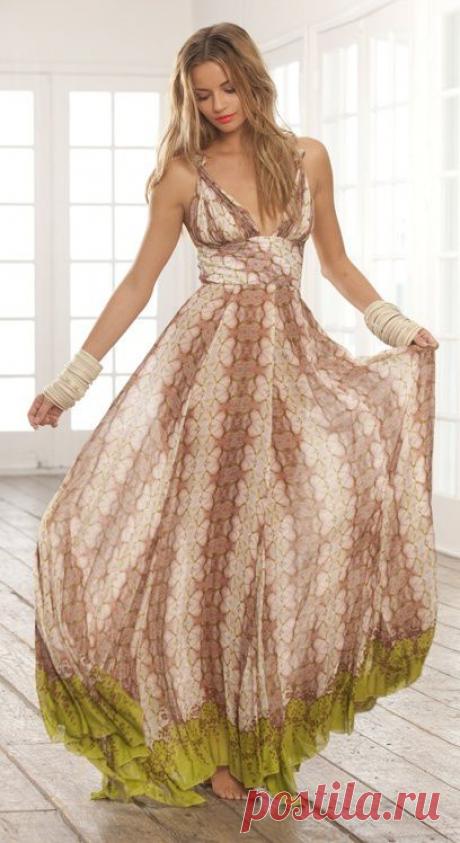 Sweet Flowing Beach Dress | Boho fashion, &amp; hippy wear