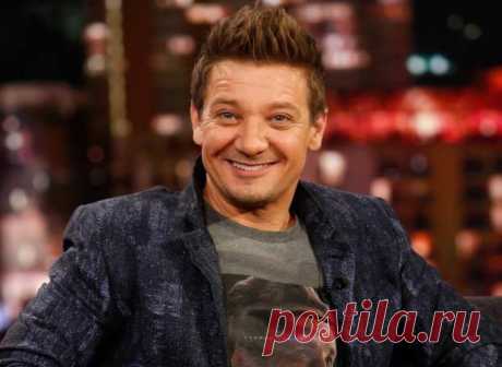 Джереми Реннер может лишиться дочери: бывшая жена актера требует единоличной опеки