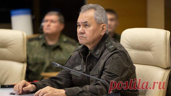 Шойгу лично проехал на легком бронеавтомобиле для спецподразделений