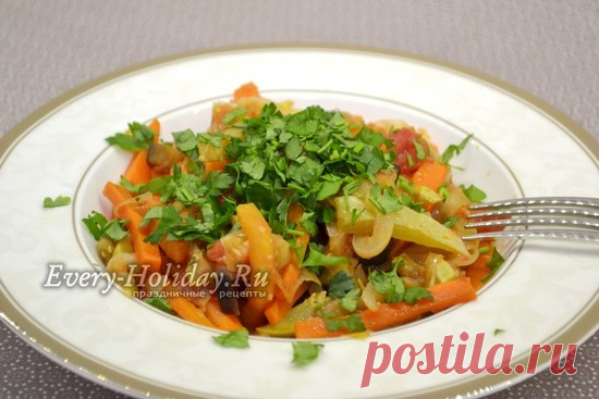 Кабачки тушеные с морковью и луком и помидорами
