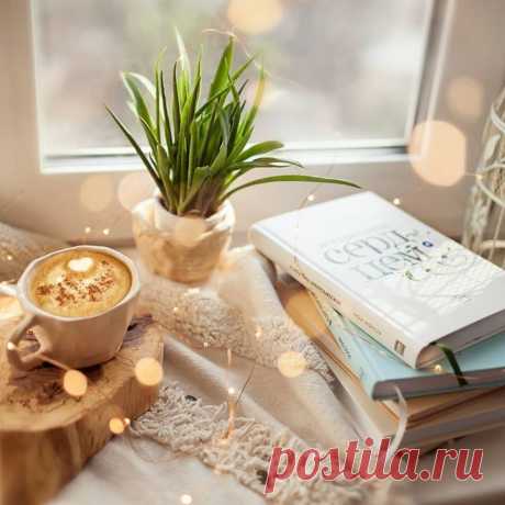 5 полезных книг для родителей со скидкой 50% • «Воспитание сердцем» — книга от психолога, специалиста по поведению и эксперта в области образования Альфи Кона, где рассматривается современная система воспитания детей без борьбы за авторитет. Стратегии, описанные в книге, помогут воспитать здорового, ответственного и счастливого человека → mif.to/MPk30 • Книга «Как научить ребенка учиться» расскажет родителям о том, как помочь ребенку брать учебу под контроль и добиваться высоких результатов.…
