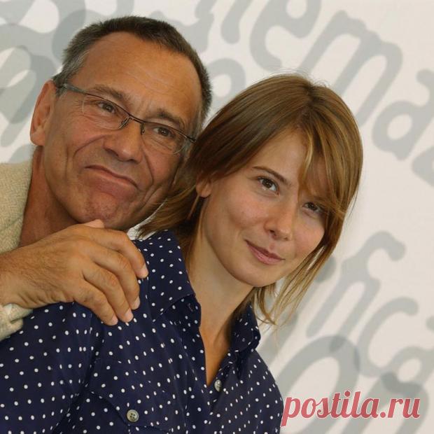 Юлия Высоцкая опубликовала трогательные фото с мужем в честь его дня рождения