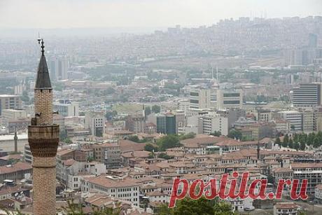 Анкара ушла от ответа на вопрос об открытии пролива Босфор для ВМС США. Глава Министерства обороны Турции Хулуси Акар отказался отвечать на вопрос журналистов о возможном открытии пролива Босфор флоту США для поиска потерянного в Черном море БПЛА MQ-9, но заявил, что ситуация с американским беспилотником прояснится в ближайшее время через взаимодействие с Москвой и Вашингтоном.