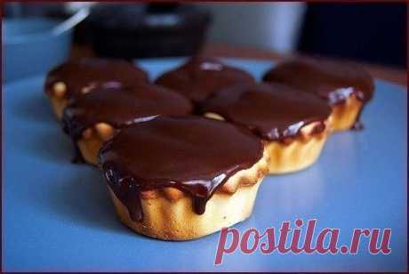 Как приготовить сливочные пирожные с шоколадом - рецепт, ингредиенты и фотографии