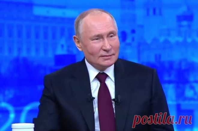 Спокойно и уверенно. Эксперты оценили Прямую линию президента РФ. 14 декабря президент России подвел итоги 2023 года в формате совмещенной прямой линии и большой пресс-конференции. В прямом эфире глава государства в течение 4 часов ответил на вопросы россиян и журналистов.