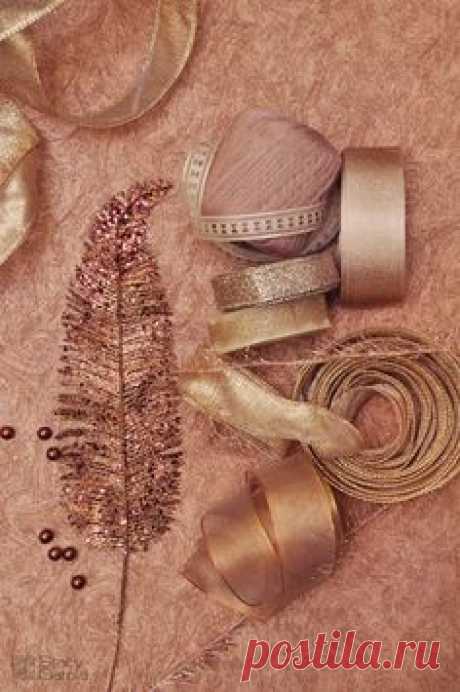 This is a bit too rose gold, but I like the textures for your ribbons. What do you think of a mix?