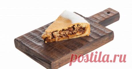 Нуссторте. Видеорецепт Просеянную пуку смешать с сахаром и солью. Добавить сливочное масло и смешать до состояния песка. Затем добавить яйцо и замесить гладкое тесто (при необходимости можно добавить ложку ледяной воды). Убрать в холодильник на 25 минут.