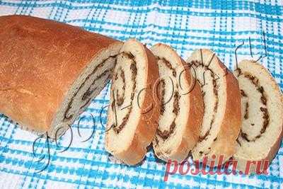Пышный мягкий рулет с ароматной начинкой. Восторг полнейший.
