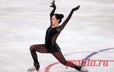 Битва тройных акселей. Туктамышева выиграла короткую программу на этапе Гран-при в Москве. В соревновании мужчин лидирует Михаил Коляда, спортивных пар - Анастасия Мишина и Александр Галлямов, в танцах на льду - Василиса Кагановская и Валерий Ангелопол