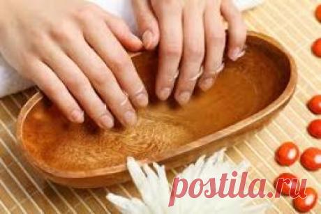 Народные средства для лечения расслоения ногтей 
Ухоженные ногти – признак любви и уважения к самому себе. Особенно важны красивые ногти для женщин, поскольку они служат отличным украшением. Но красота ногтей – это не только их внешняя привлекатель…