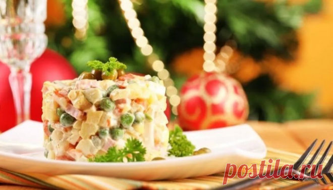 Салаты на Новый год 2019, простые и вкусные рецепты с фото Наступающий Новый 2019 год, Желтой Земляной Свиньи предполагает большое разнообразие блюд на праздничном столе. Желательно, чтобы они были очень простыми и вкусными. Рецепты с пошаговыми фото помогут каждой хозяйке справиться с этой задачей. Новогодние рецепты салатов Феерия из сытных и аппетитных салатов не только порадует гостей, но и поможет завоевать расположение хозяйки года. Салат 'Итальянское ассорти' В ориг...