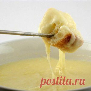 Фондю с тремя видами сыра и шампанским рецепт – закуски