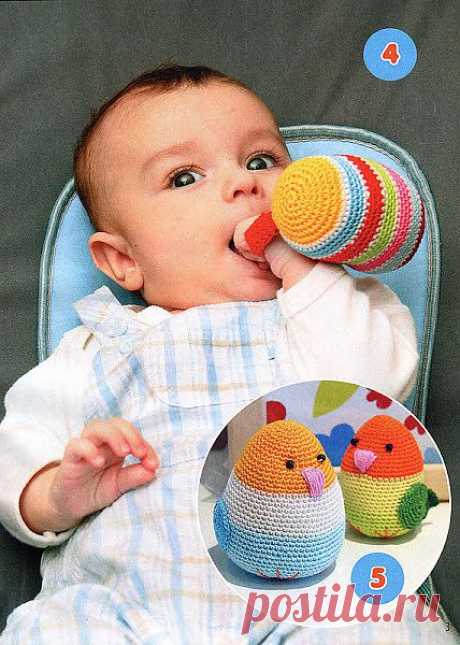 vjazanye-igrushki-pogremushki-2.jpeg (изображение «JPEG», 428 × 600 пикселов)