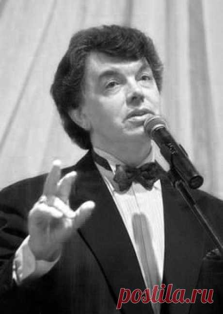 Сергей Захаров – биография певца, фото, его семья, жена и дети, причина смерти, слушать песни онлайн Сергей Захаров (1 мая 1950 - 14 февраля 2019) - эстрадный певец. Читайте полную биографию знаменитости. Фотографии, подробно о семье, видео, слушать песни онлайн