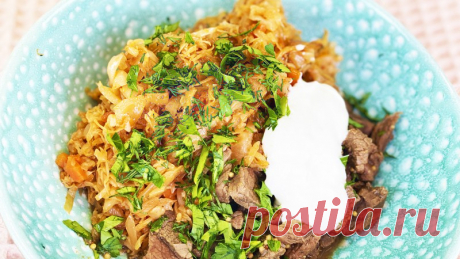 Самая вкусная тушеная капуста по бабушкиному рецепту | Постное меню Именно эту капусту ищете вы! Самая вкусная тушеная капуста - бабушкин рецепт. Можно подавать с мясом и без. Просто, быстро, вкусно. Постное меню.Ингредиенты:  Лук репчатый - 1 шт. Морковь - 1 шт. Капуста белокочанная - 2 кг Квашеная капуста - 600 г. Помидор - 1 шт. Чеснок - 4 зубчика...