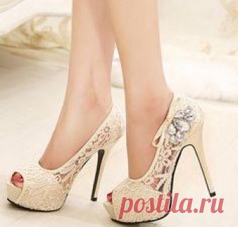Новинка 2014 туфли на платформе туфли на высоком каблуке женщин серебро горный хрусталь свадебные туфли сексуальные дамы кружева пальца ноги щели шпильках туфли на каблуках женщины, принадлежащий категории Обувь на платформе и относящийся к Обувь на сайте AliExpress.com | Alibaba Group