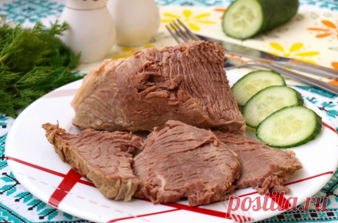 Как отварить говядину, чтобы она не была жесткой как подошва: пошаговая инструкция После череды праздников многие хозяйки задумываются над тем, чтобы сделать рацион семьи более полезным. Тут-то на выручку приходят блюда из отварной говядины. Нежирное и питательное мясо подойдет тем, кто придерживается правильного питания, а при подаче с соусом и гарниром станет и полноценным...