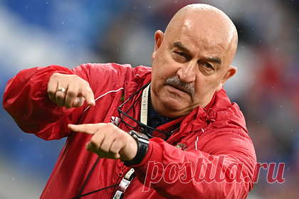 Черчесов дал совет Карпину после отказа Дзюбы играть за сборную России. Бывший главный тренер сборной России Станислав Черчесов оценил отказ нападающего «Зенита» Артема Дзюбы от выступления за национальную команду. Тренер подчеркнул, что Дзюба — амбициозный футболист, который имеет свое мнение, поэтому ему необходимо время, чтобы он пришел к согласию с самим собой.