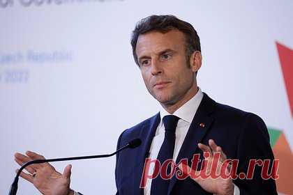 Макрон прокомментировал слова Байдена о «ядерном Армагеддоне». Президент Франции Эммануэль Макрон призвал проявлять сдержанность в словах о возможном ядерном конфликте, комментируя заявление президента США Джо Байдена о существующей угрозе «ядерного Армагеддона». «Я всегда отказывался от политики фикции. В частности, это касается и разговоров о ядерном оружии», — подчеркнул он.