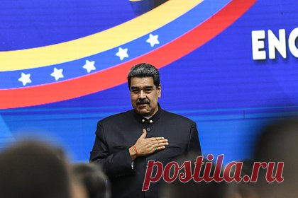 Мадуро заявил о желании Венесуэлы вступить в БРИКС. Президент Венесуэлы Николас Мадуро по итогам встречи с лидером Бразилии Луисом Инасиу Лулой да Силвой заявил о желании страны вступить в БРИКС. «Если спросят Венесуэлу, желаете ли вы в какой-то момент присоединиться к БРИКС, Венесуэла говорит "да", мы хотели бы быть частью БРИКС», — сказал он.