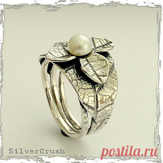 Серебряное кольцо с жемчуженкой - $84.00 USD
