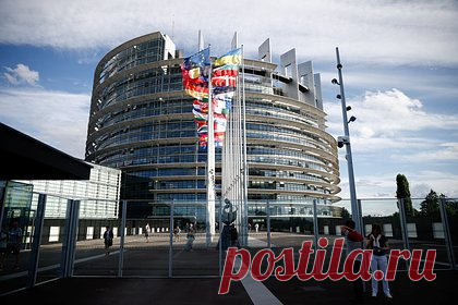 В Евросоюзе раскрыли срок начала переговоров о вступлении Украины и Молдавии в ЕС