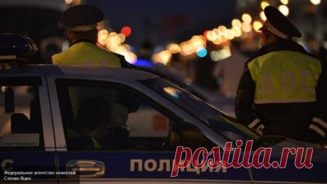 Саратовчане избили инспектора ДПС, попытавшегося остановить авто за тонировку | Федеральное агентство происшествий