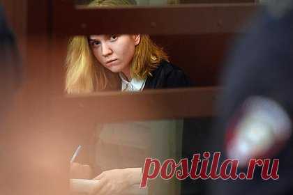 Потерпевшие по делу Треповой заявили иски на два миллиона рублей. Потерпевшие по делу Дарьи Треповой (внесена в перечень террористов и экстремистов Росфинмониторинга) требуют от нее около двух миллионов рублей. Они заявили иски на соответствующую сумму. Суд на выездном заседании в Санкт-Петербурге планирует рассмотреть дело до конца 2023 года.