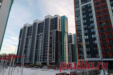 В Москве упали продажи одного типа жилья. За январь и февраль 2023 года в Москве упали продажи одного типа жилья — новостроек. В Росреестре подсчитали, что за первые два месяца года в столице зарегистрировали 11,1 тысячи договоров долевого участия (ДДУ) в строительстве жилья. Показатель оказался на 35 процентов меньше, чем за аналогичный период 2022 года.