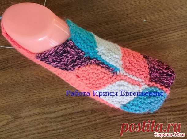 Вариант мысочка для следков, тапочек укороченными рядами (лист-ромб) Сокращения:  ЛС — лицевая сторона ИС — изнаночная сторона О и П — обернуть и повернуть п — петли цв. — цвет  Способ 