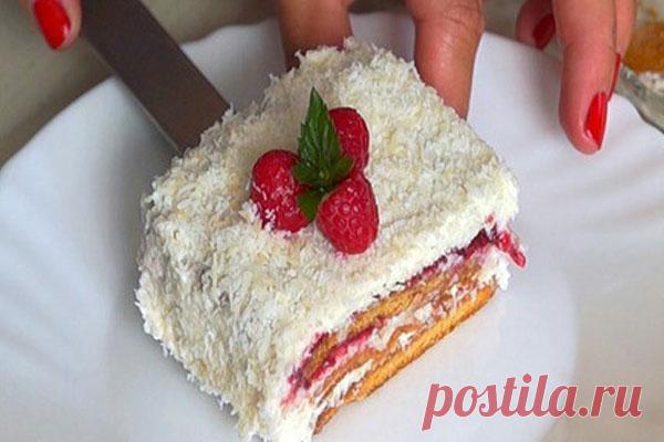 Изумительный тортик без выпечки с кокосовым кремом и малиной