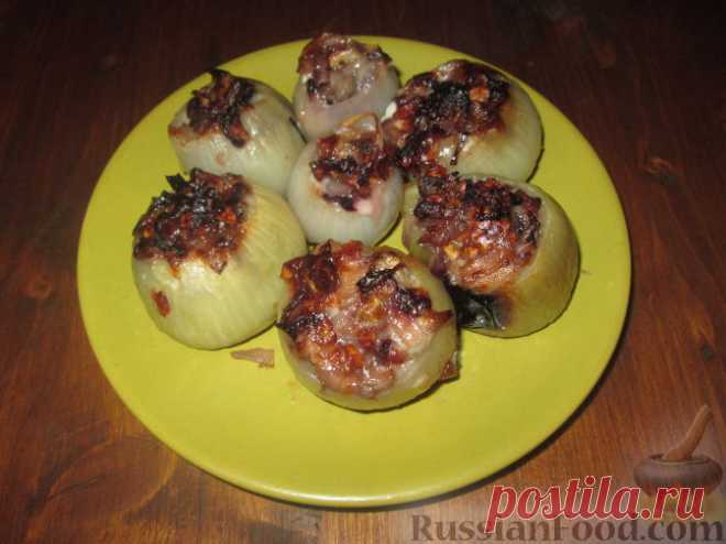 Рецепт: Лук, фаршированный сыром и радиккио на RussianFood.com