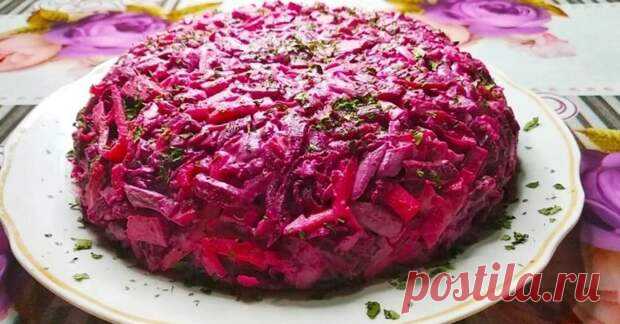 (48) Салат «Розовый фламинго» со свеклой - Будет вкусно - 22 января - 43683434959 - Медиаплатформа МирТесен Большинство из нас, увидев перед собой салат со свеклой, сразу же подумают о том, что это «Сельдь под шубой». Ведь такая популярная закуска — частый гость на праздничном столе. Но мало кто экспериментирует со свеклой, добавляя ее в различные салаты. И очень зря, так как она прекрасно сочетается со - 22 января - 43683434959 - Медиаплатформа МирТесен