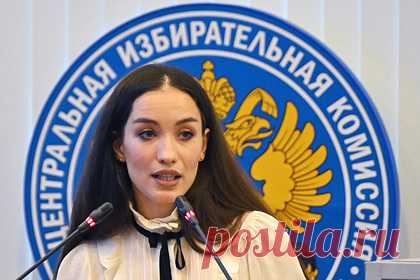 Занявшаяся политикой певица Виктория Дайнеко пожаловалась на травлю. Российская поп-певица Виктория Дайнеко, решившая заняться политикой, пожаловалась на травлю, с которой столкнулась в последние дни. «Люди, похоже, не понимают, что такое Государственная Дума — туда может баллотироваться любой. Я же не лезу в министры экономики. Это было бы реально смешно!», — сказала исполнительница.