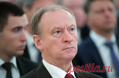Патрушев: Запад пытается создать препятствия для Трансарктического коридора. Обеспечение его безопасности является одной из важнейших задач, подчеркнул глава Морской коллеги